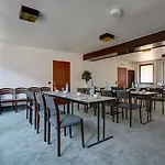 Trip Κρέφελντ
